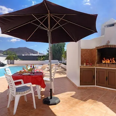 Playa Blanca Sleeps 8 Pool Air Con Wifi Playa Blanca (Lanzarote)