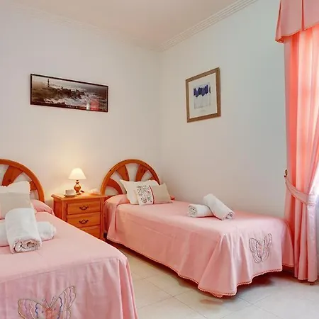 Playa Blanca Sleeps 8 Pool Air Con Wifi Playa Blanca (Lanzarote)