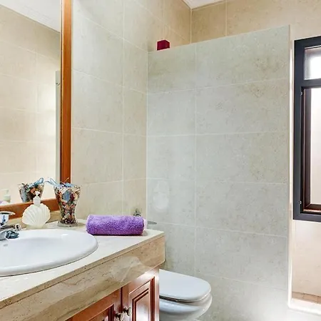Villa Playa Blanca Sleeps 8 Pool Air Con Wifi