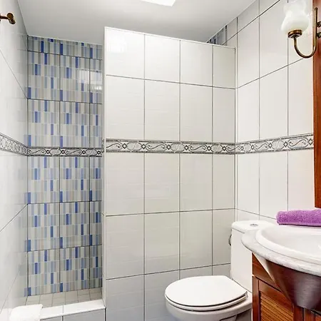 Playa Blanca Sleeps 8 Pool Air Con Wifi